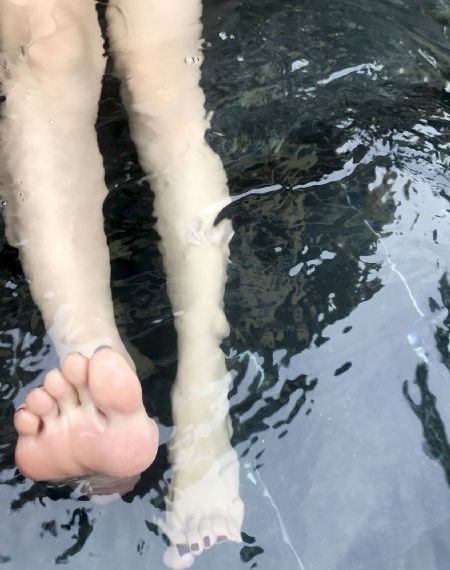 裸妇厨房风流在线观看